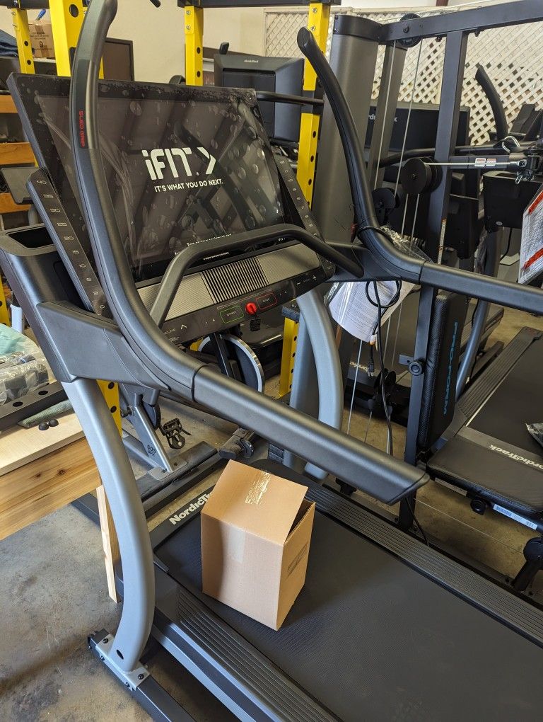 Nordic Track X32i & X22i ** On Sale ** Brand New !!! for Sale in