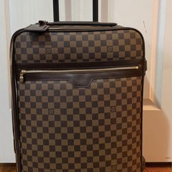 Louis  vuitton pregasse leather bag, adress brooklyn bay ridge