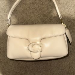Coach Pillow Tabby Bag 