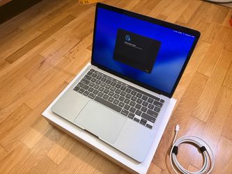 Apple MacBook Pro 💻 13” upgraded from Apple.