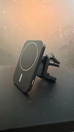 Lightly Used MagSafe-Compatible USB-C Magnetic Car Vent Phone Mount / Charger