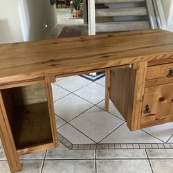 Solid clean wood desk