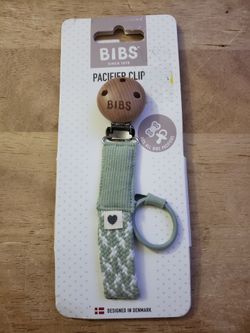 Bibs pacifier clip