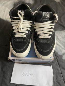 Vans Vault size 7.5