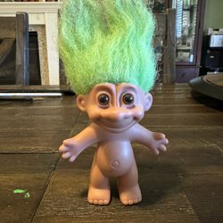 Vintage Russ Troll Doll (green) 