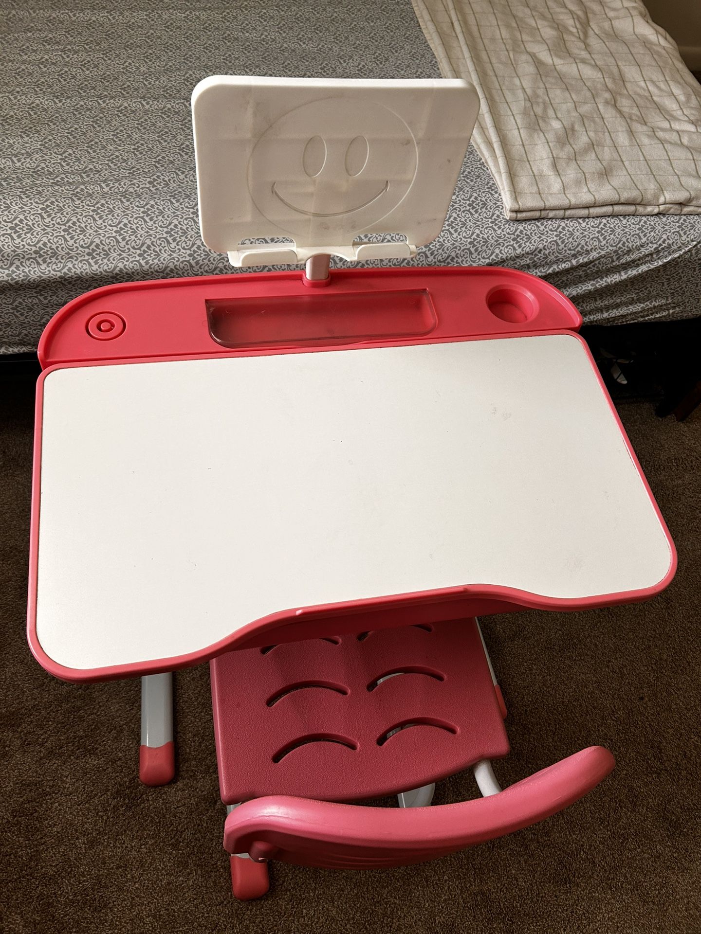 Kids Study Table