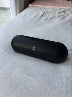 Beats Pill