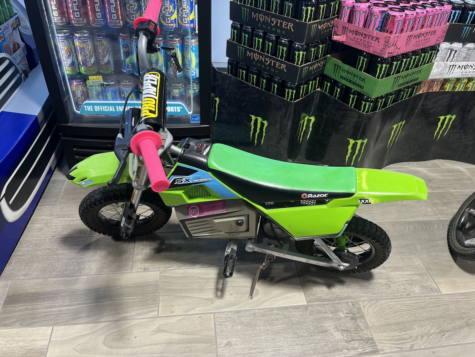 Modded Razor Handebars Modded Razor /trade Or Money for Sale in Beaumont, CA - OfferUp