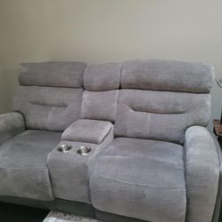 3 Seater And A Love Deat