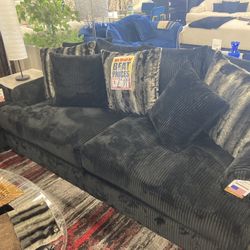 $2499 Black Sofa Loveseat 🖤