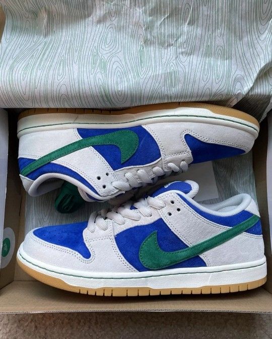 NEW Nike SB Dunk Low Mens Size 9