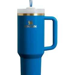 Stanley Cup Artic Twist *BRAND NEW IN HAND*
