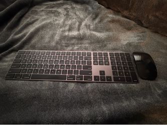 Apple key board and mouse 2nd generation