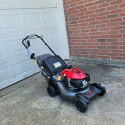 Nueva trabajando muy bien al 💯,  tiene encendido  de llave  y  pero no le funciona leer 👇