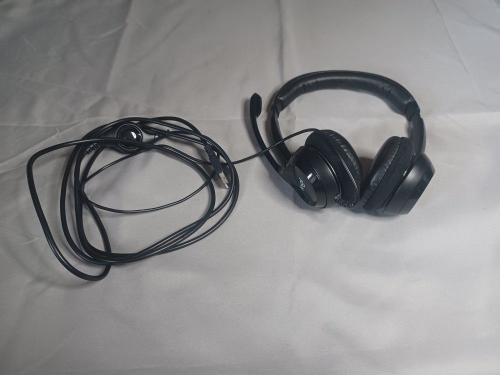 Logi Headset/Logi USB Camera 