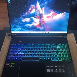 Gaming Laptop RTX 5060 Ram 32gb