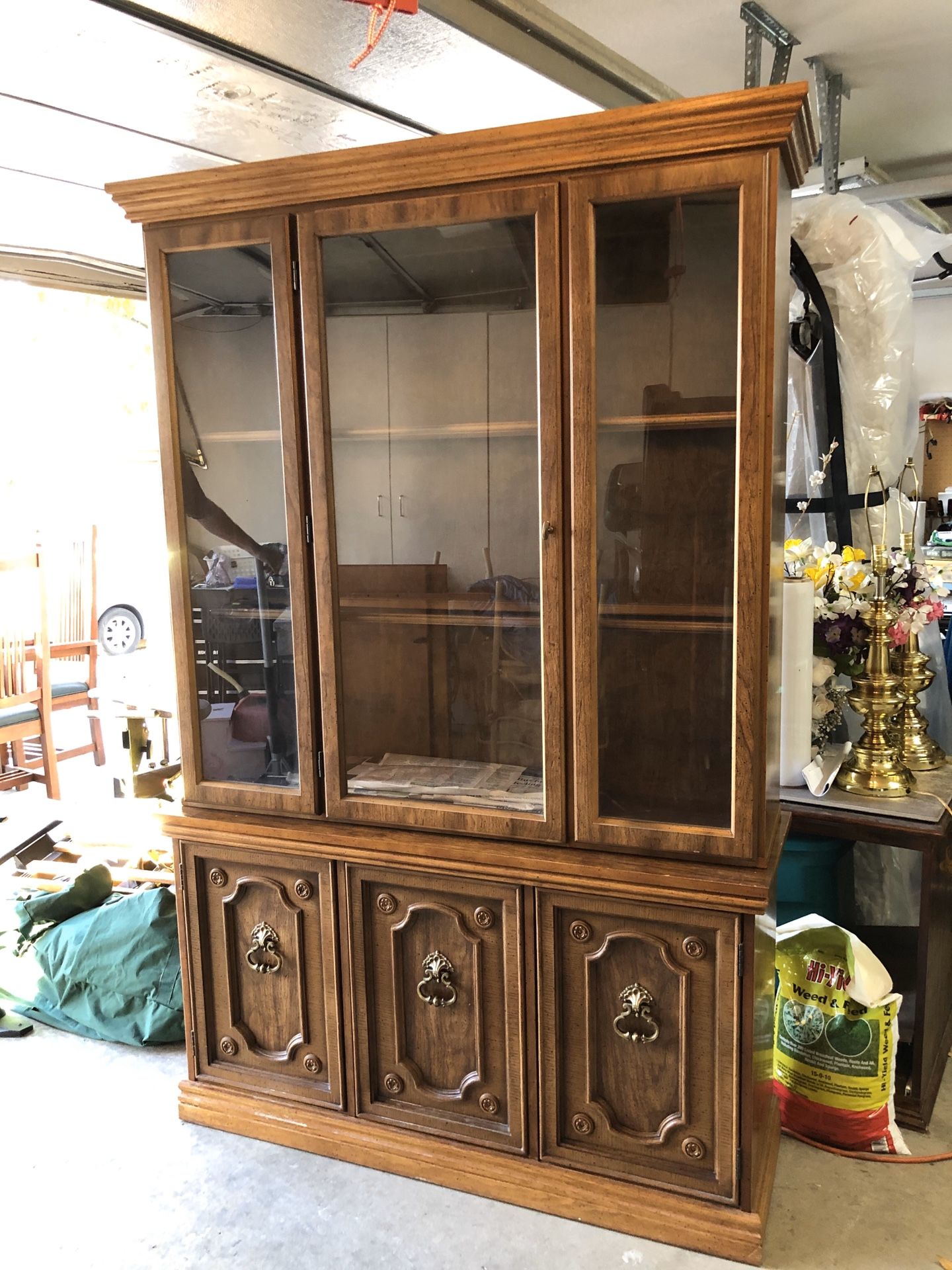 Hutch, China Cabinet, Display Case