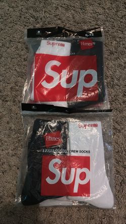 Supreme socks