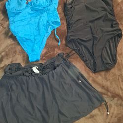 X-L BATHING SUIT BUNDLE