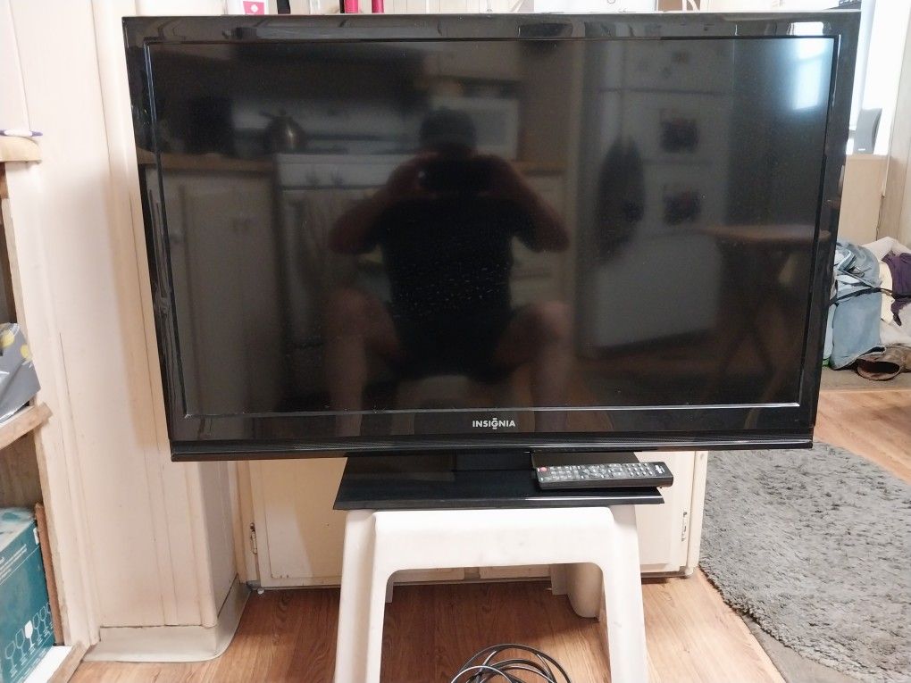 39" TV for Sale
