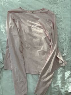 Lululemon light pink workout shirt