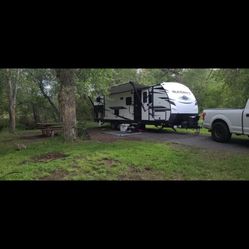 Travel Trailer Sleeps 10