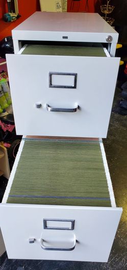 Pendaflex hanging file folders (letter size) + Manila file folders