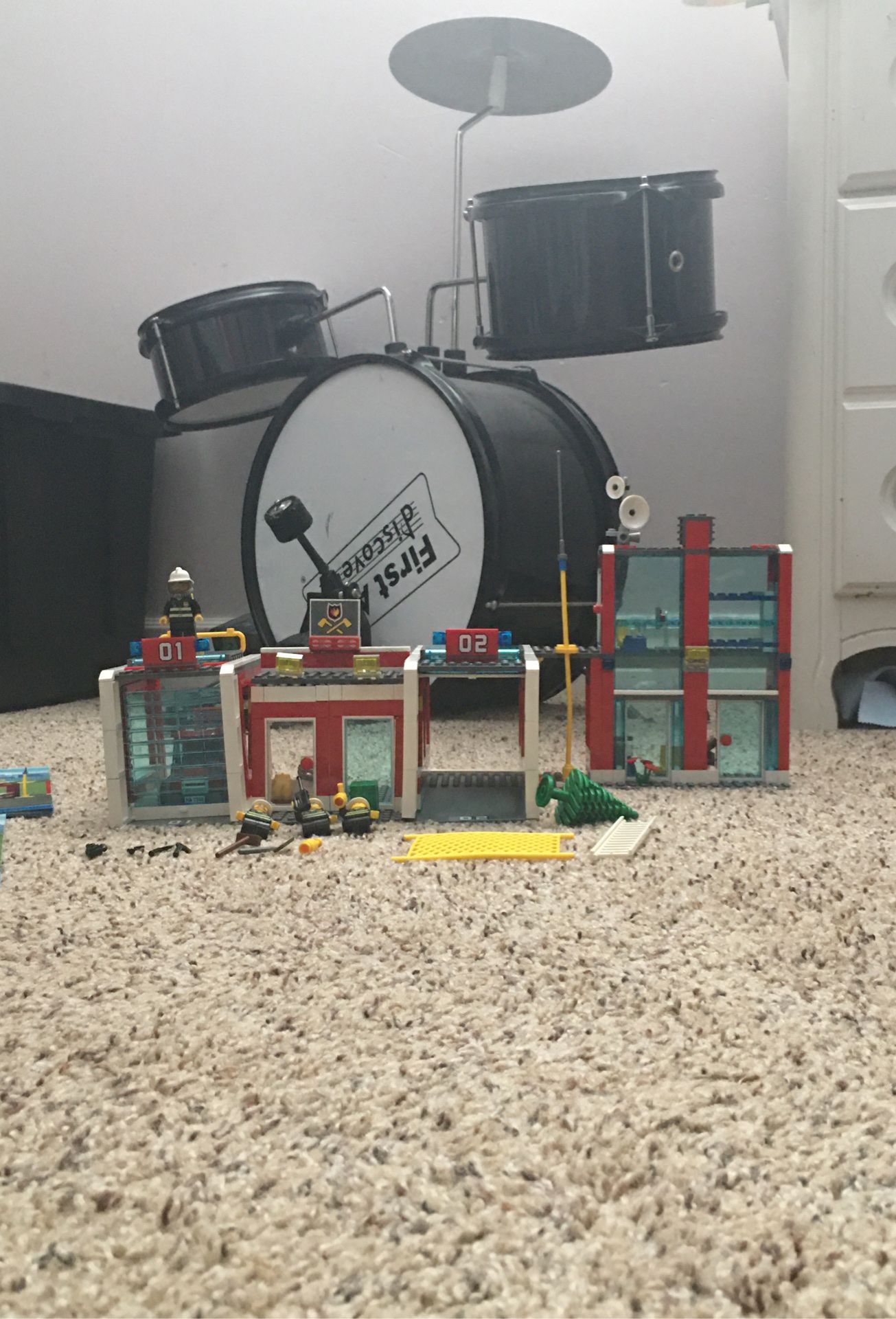 Lego City fire station 100%complete