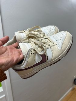 Nike Dunk Low (women’s)