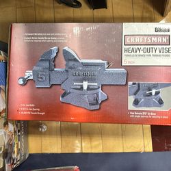 Craftsman heavy duty device with 270° swivel and base