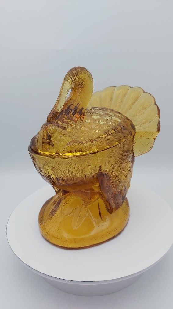 Beautiful Vintage Amber Glass Turkey On A Nest 