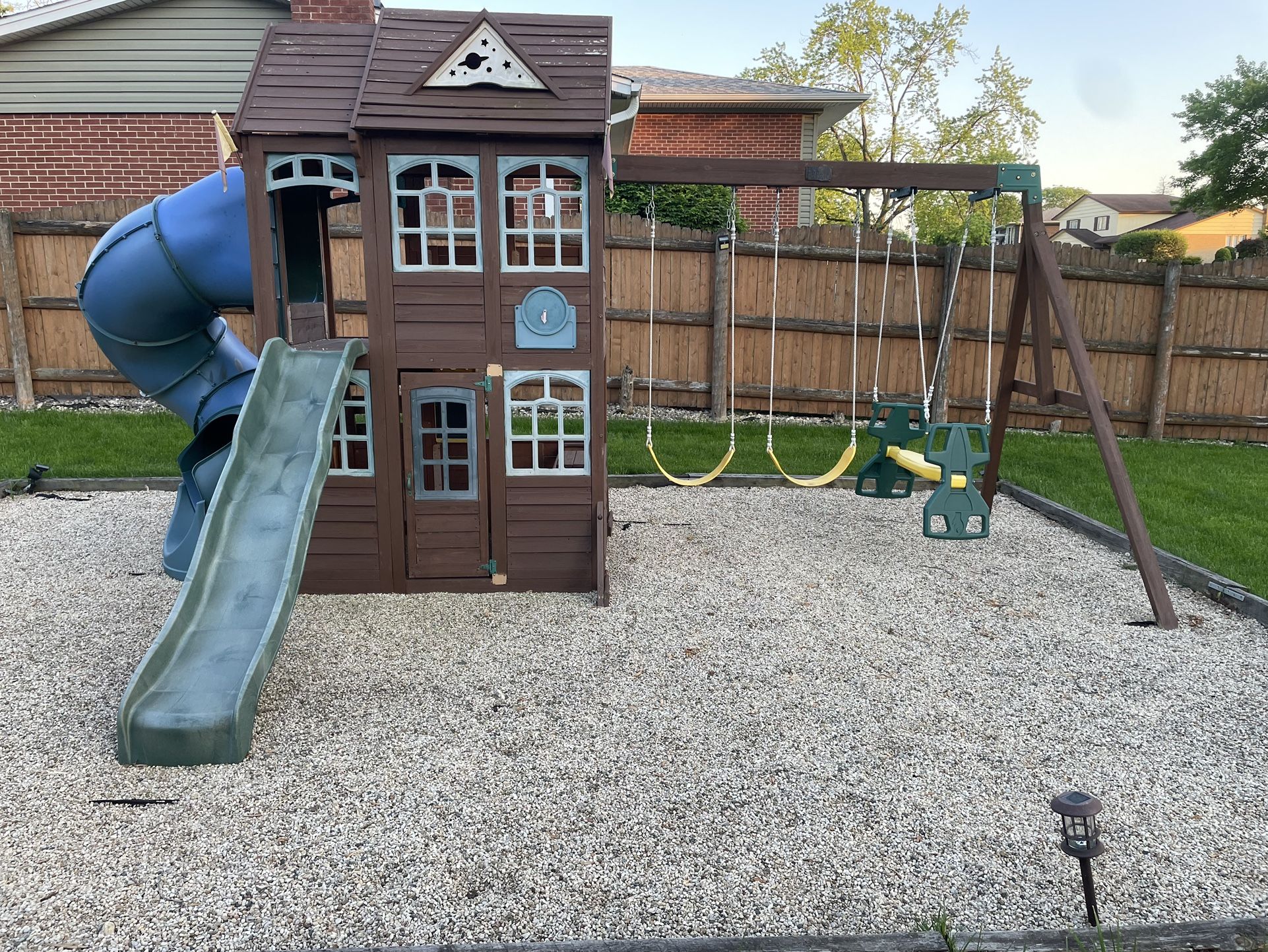 Big Backyard Premium Charleston Lodge Swing Set