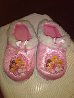 Girls slippers