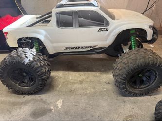 Traxxas x maxx