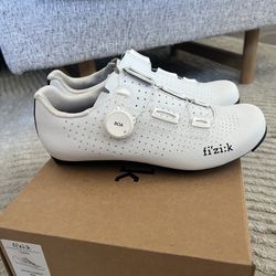 Fizik Road Cycling Shoes Sz 37 - Tempo Decos Carbon Wide 