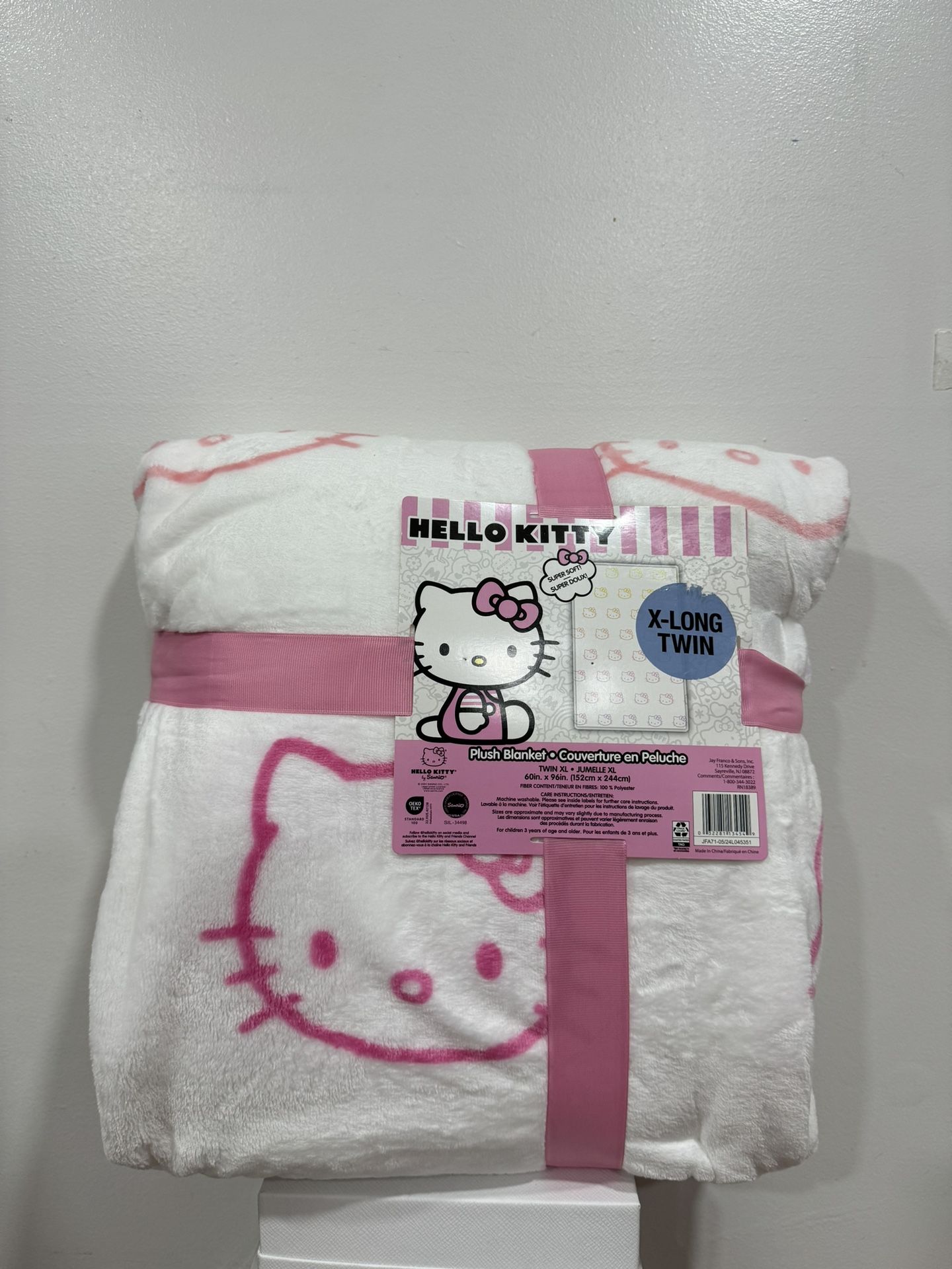 Hello Kitty Blanket Long Twin Size ! Brand New
