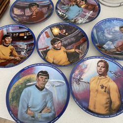 Star Trek Crew Member Collector Plates 