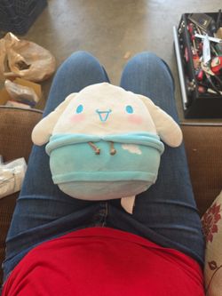 Cinimonroll squishmallow 10 inch  blue and white