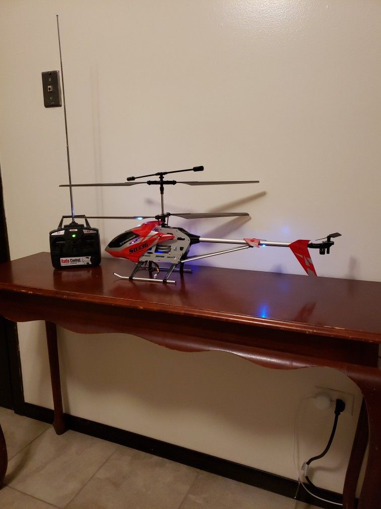 Radio controlled helicopter