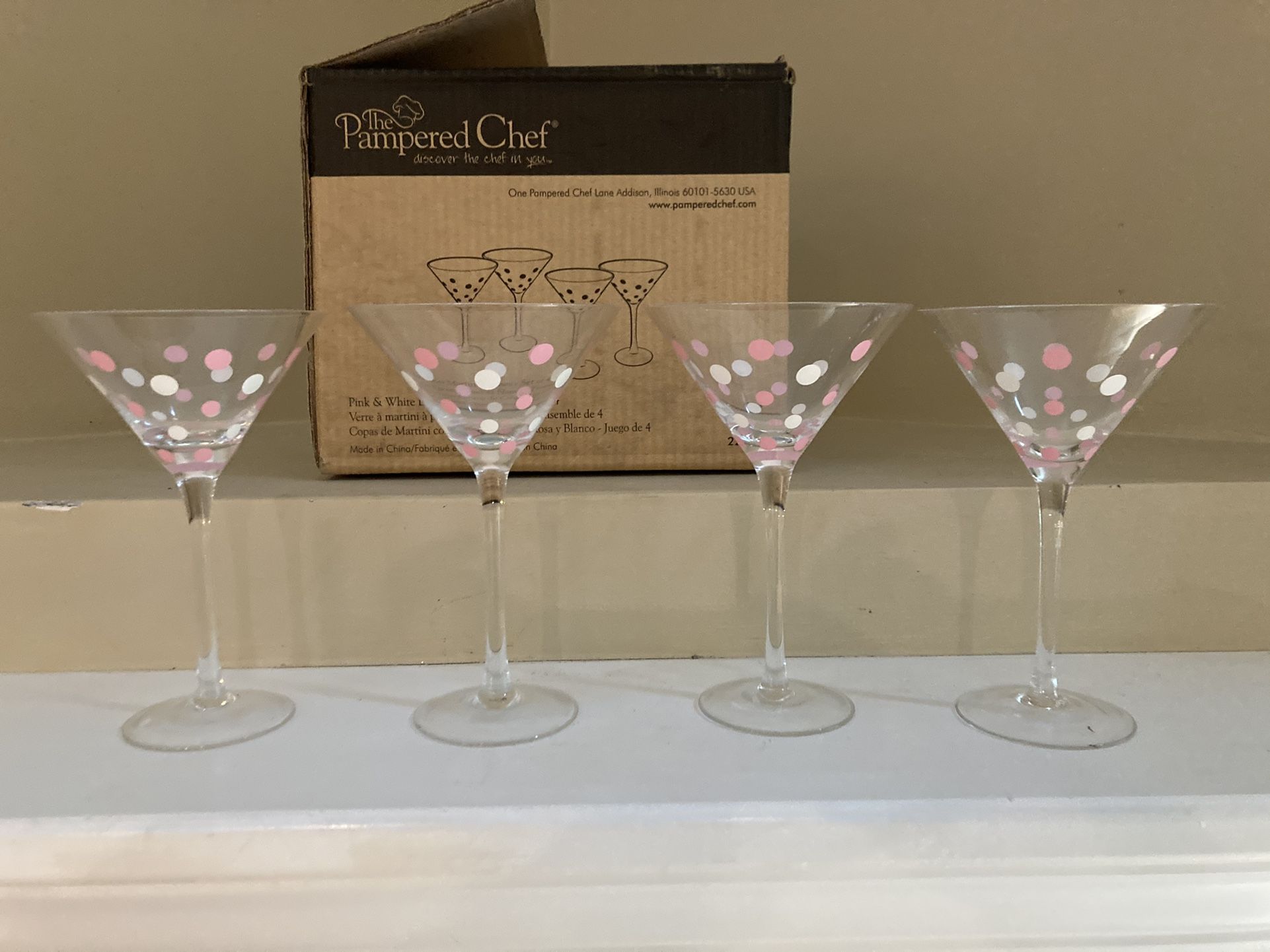 NIB Retired Pampered Chef Pink & White Polka Dot Martini Glasses