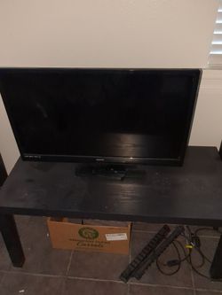 TV w/ simple table stand combo