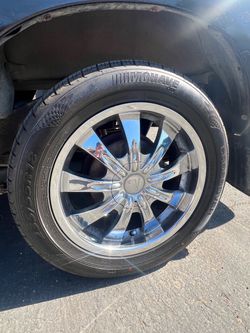 Chrome Wheels 18inch 5lug New Tires