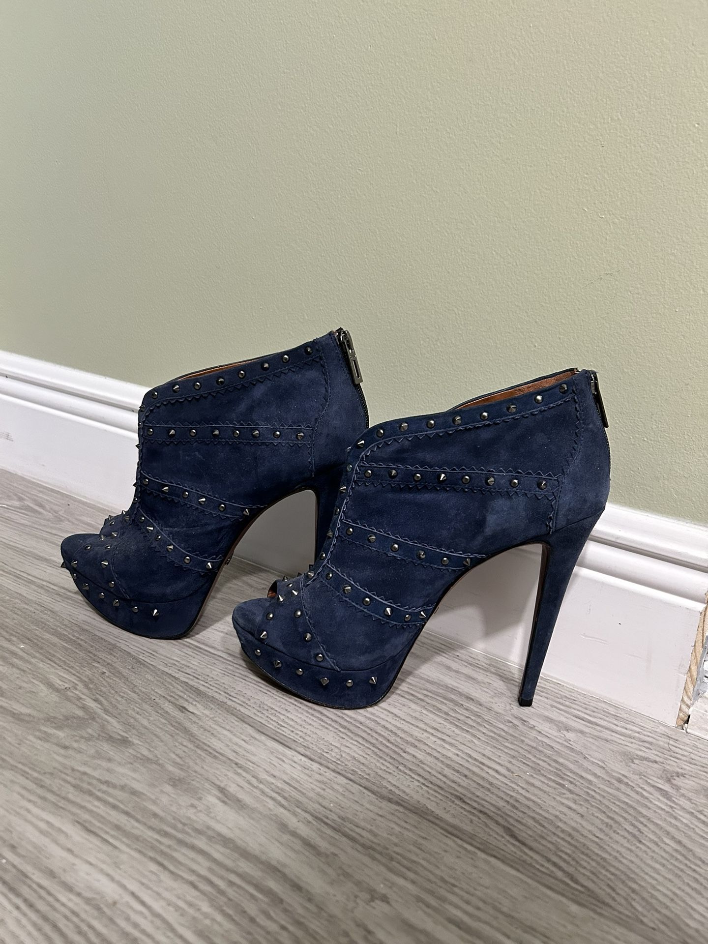 High Heels Shoes