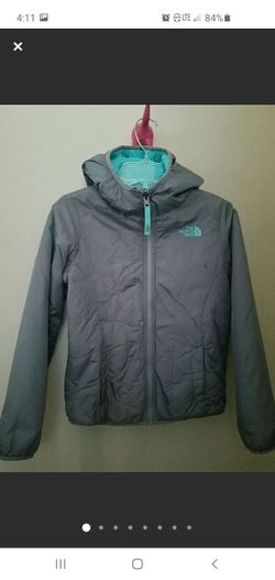 Girls North Face reversible jacket size 7/8