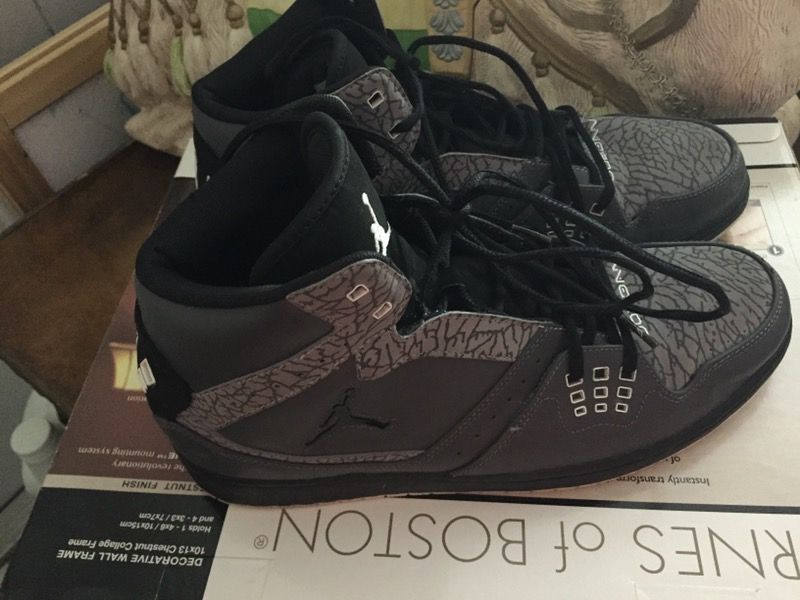SPORT JORDAN SIZE 12