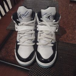 White And Black Jordan Air Flight  Size 7