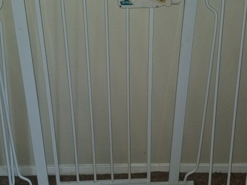 Dog/Baby Gate