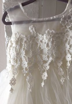 Flower girl dress size 3T (size 100)