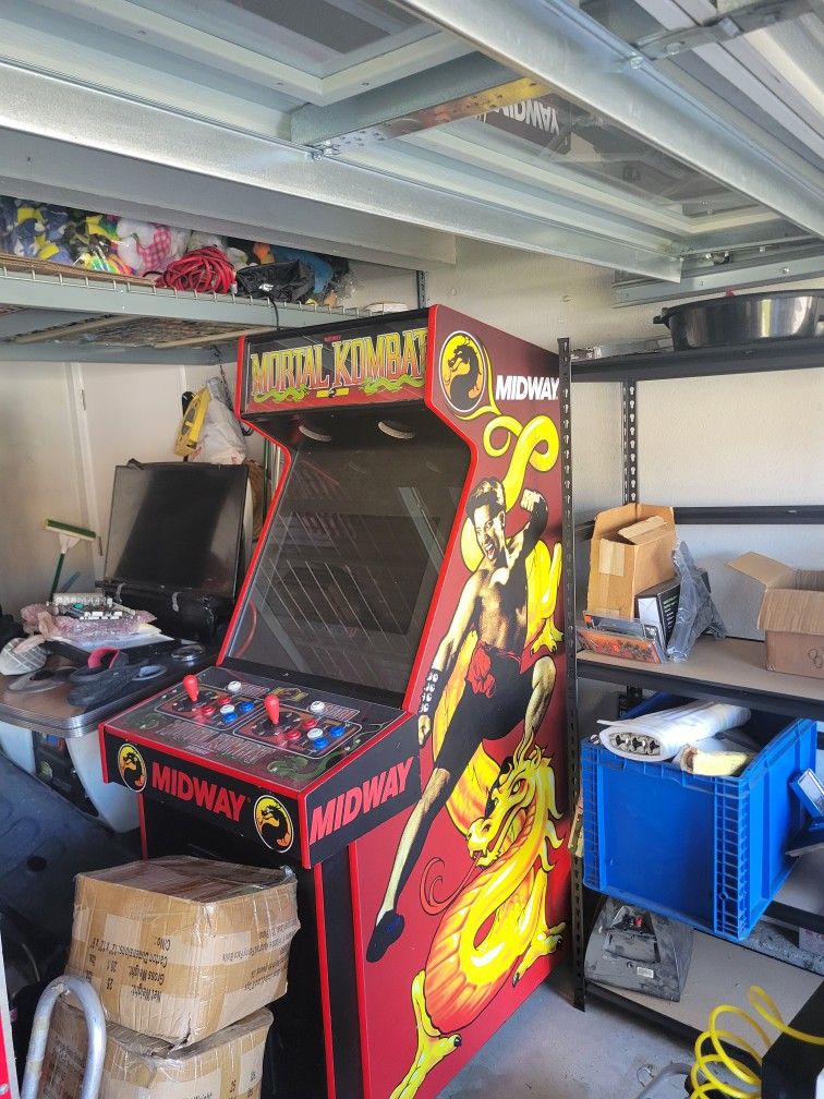 Mortal Kombat Arcade Video Game