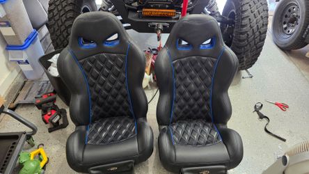 Triple X  Venom seats rzr turbo